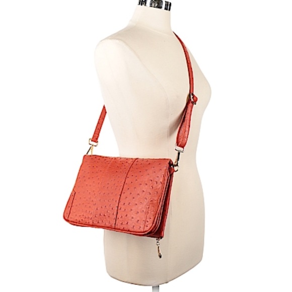 Cri de Coeur Vegan Ostrich Crossbody Bag - Picture 3 of 14